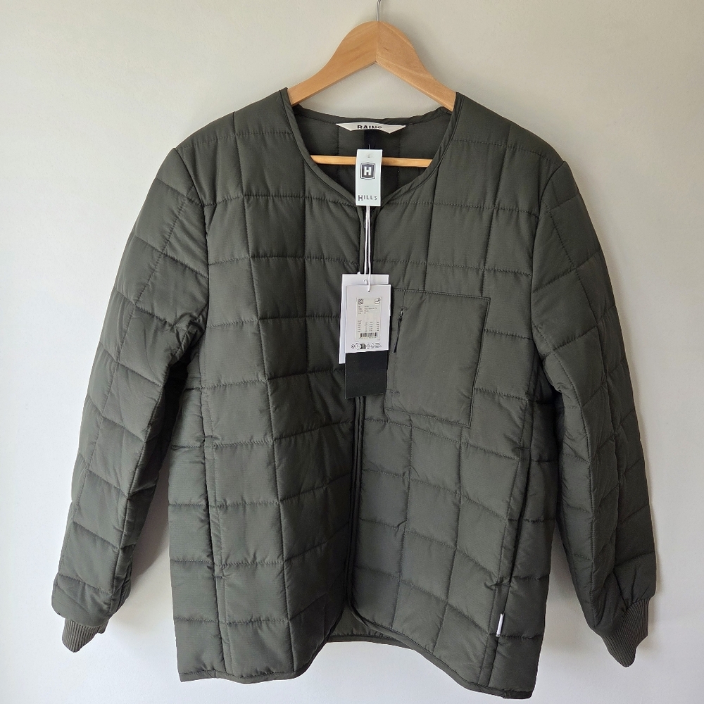 Rains Green Quilted Puffer Jacket for Cool Weather